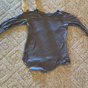Lululemon long sleeve tee